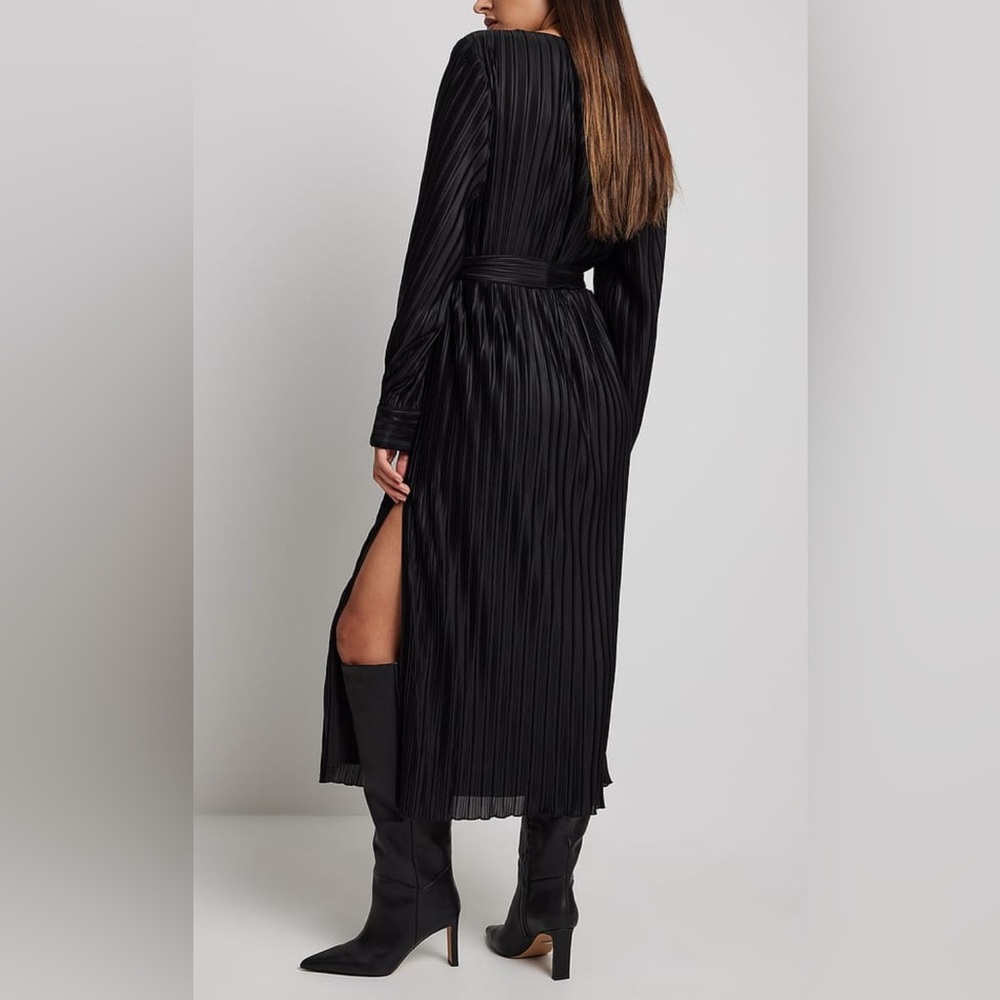 Na-kd Black Wrap Dress - Picture 4 of 8